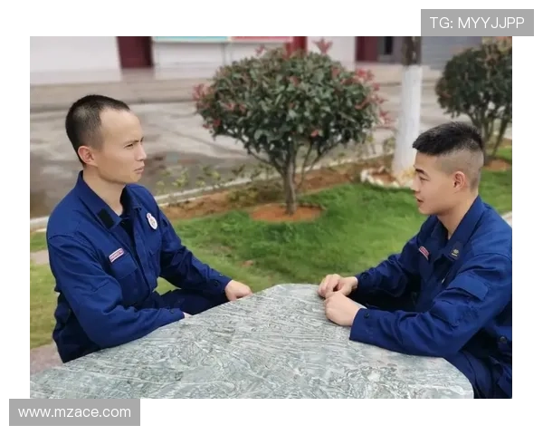 弗罗因德：与诺伊尔沟通顺畅，外界报道无法左右